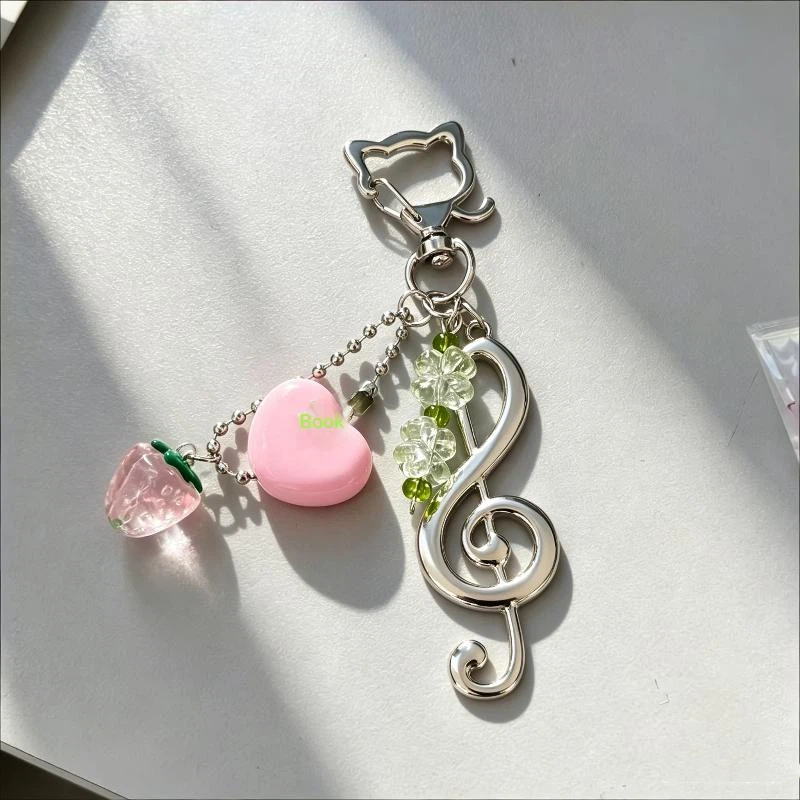Phone Accessories For Teen Girls - かわいいイチゴの星型キーホルダー付き携帯ストラップ、ピンクとシルバーの音符装飾、ティーンガール向けバックパックや財布のアクセサリー