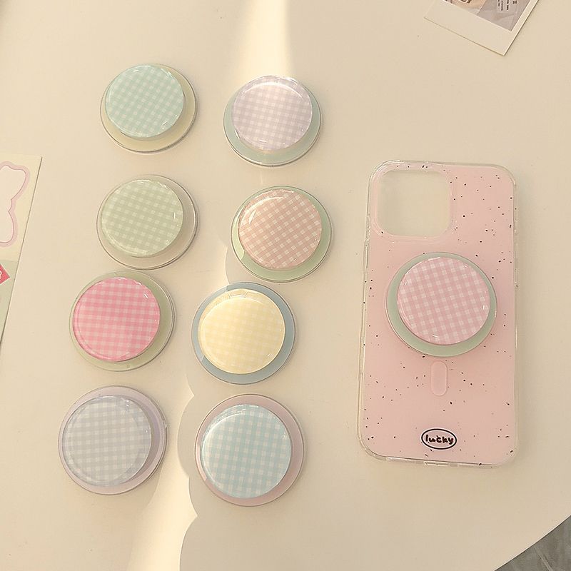 Phone Accessories For Teen Girls - かわいい格子柄の携帯電話背面ホルダースタンド、スイートな携帯電話グリップブラケット、フィンガーキックスタンド、ポータブル携帯電話ハンドサポート、新製品