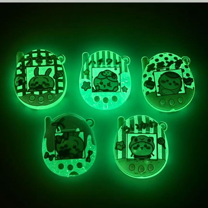 漫画風発光プリントのちいかわ穴あきキーホルダーバッグペンダン - Phone Accessories Beads のレビューと価格
